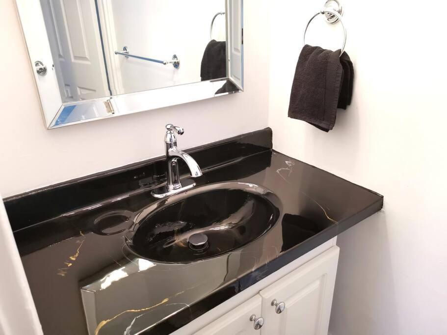 Old Quebec - Les Suites Montcalm #2 - Free Parking Quarto foto
